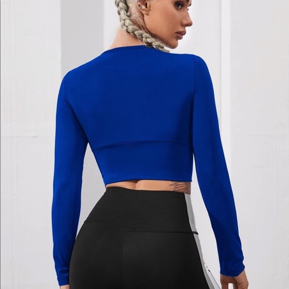 ROYAL BLUE SOLID SLIM CROP SPORTS TEE - Picture 2 of 6